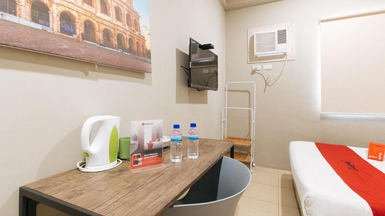 Reddoorz Plus Near Osmena Highway 2 Hotell Manila Eksteriør bilde