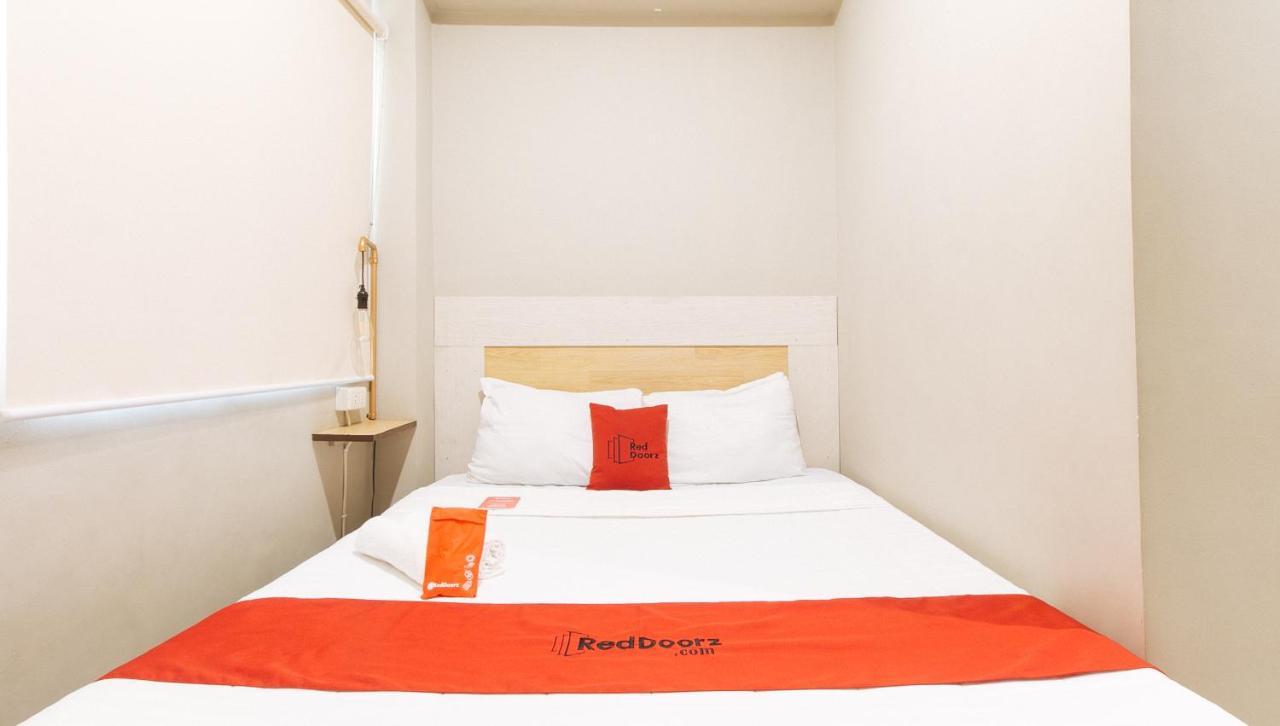 Reddoorz Plus Near Osmena Highway 2 Hotell Manila Eksteriør bilde