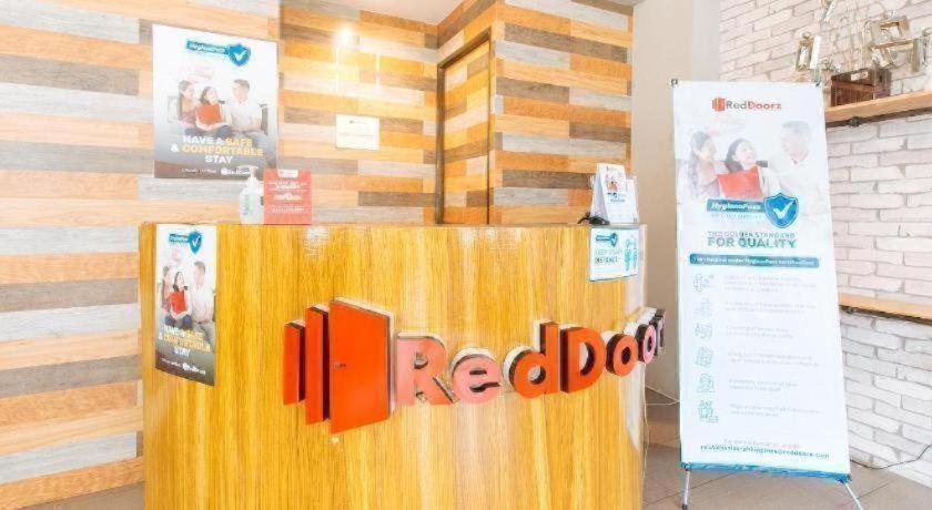 Reddoorz Plus Near Osmena Highway 2 Hotell Manila Eksteriør bilde