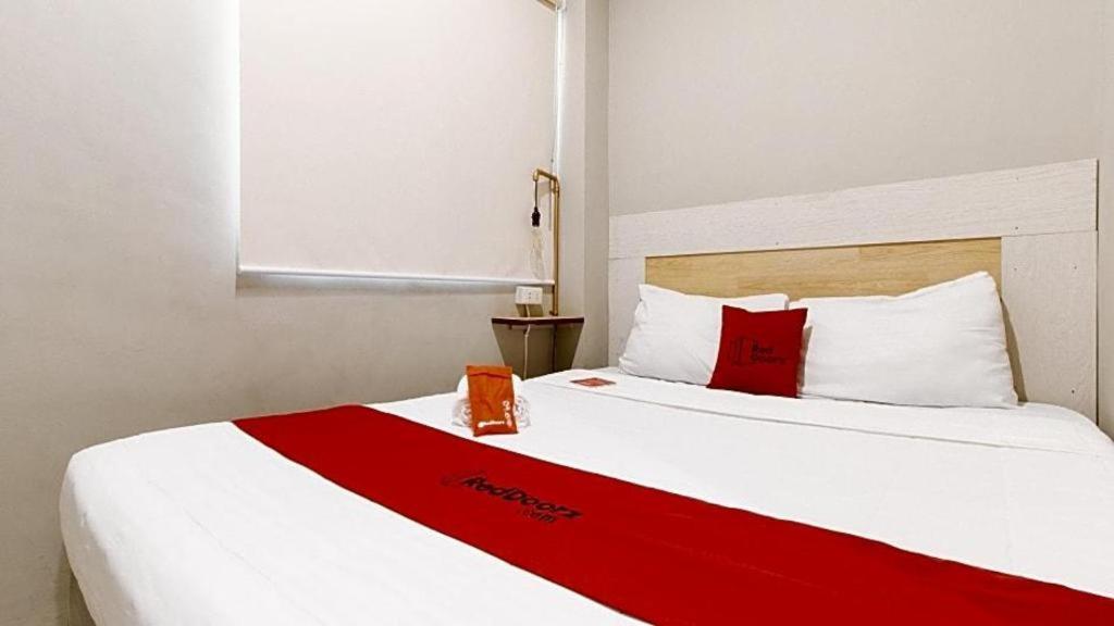 Reddoorz Plus Near Osmena Highway 2 Hotell Manila Eksteriør bilde